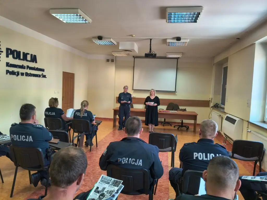 Szkolenie dla dzielnicowych w Ostrowcu Świętokrzyskim